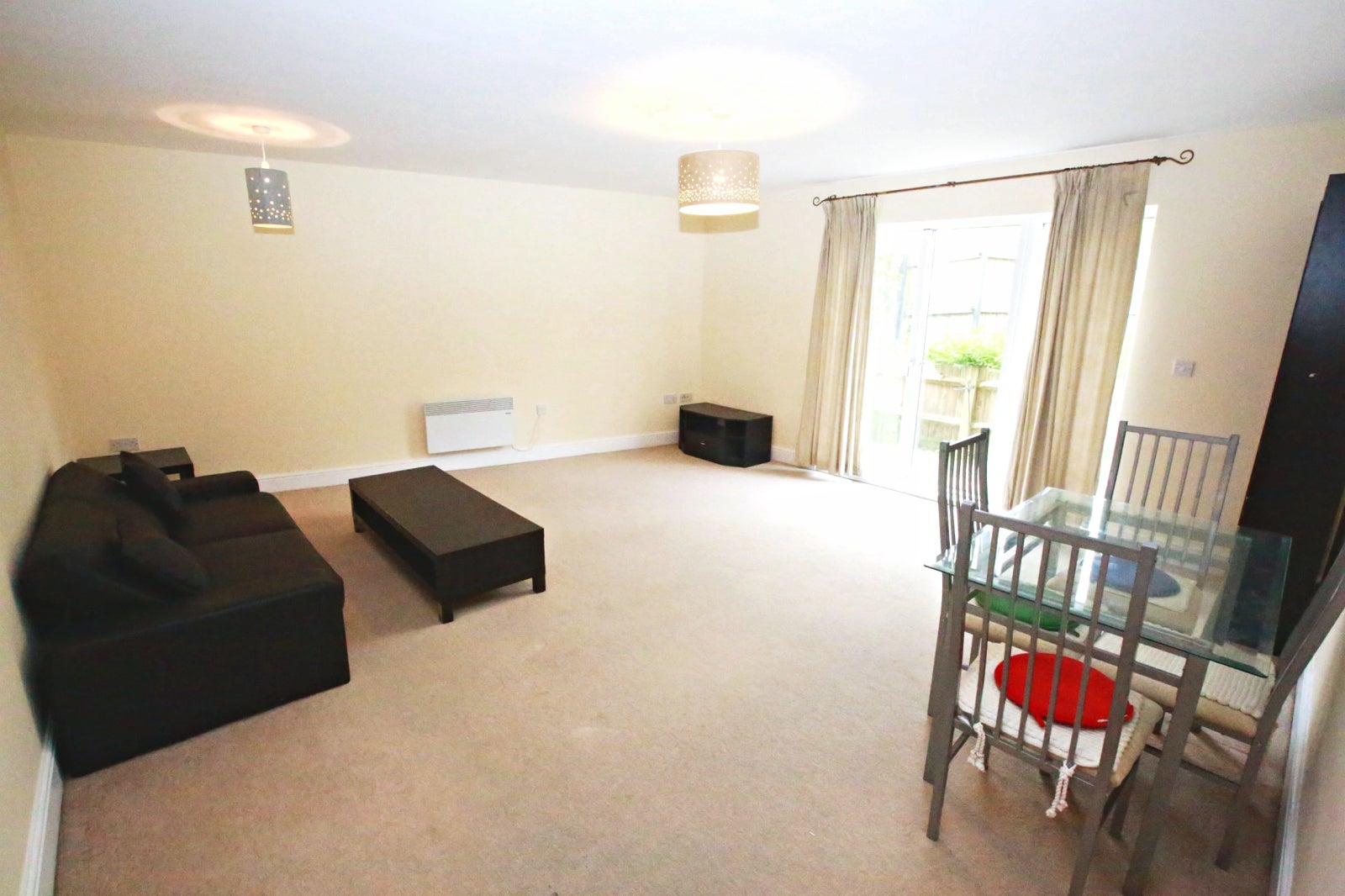 Flat Sovereign Place in Greater London