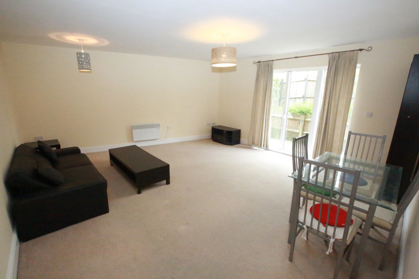 Flat Sovereign Place in London