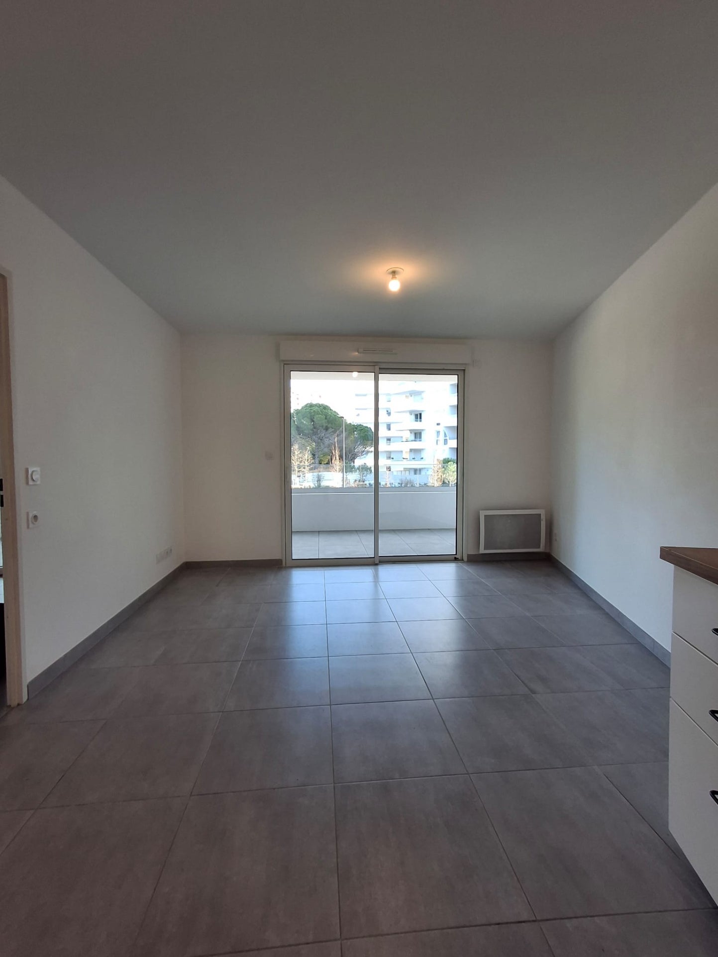 Flat Accès secteur escalade du Cancéou in Marseille