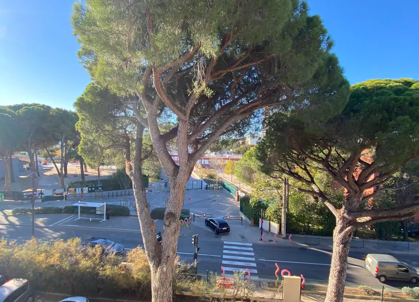 Appartement Chemin de l'Evescat aux Sablettes à La Seyne-sur-Mer
