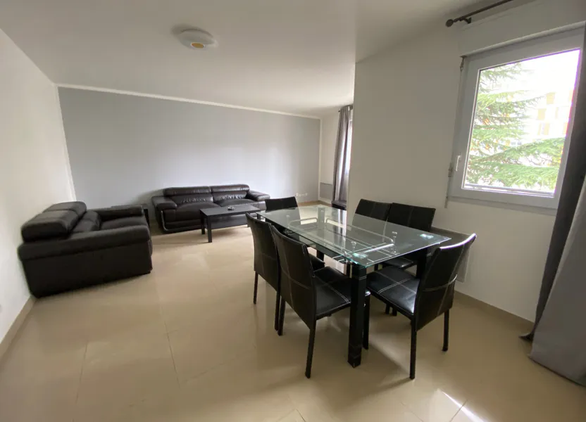 Appartement Place des Ouvrages à Cergy