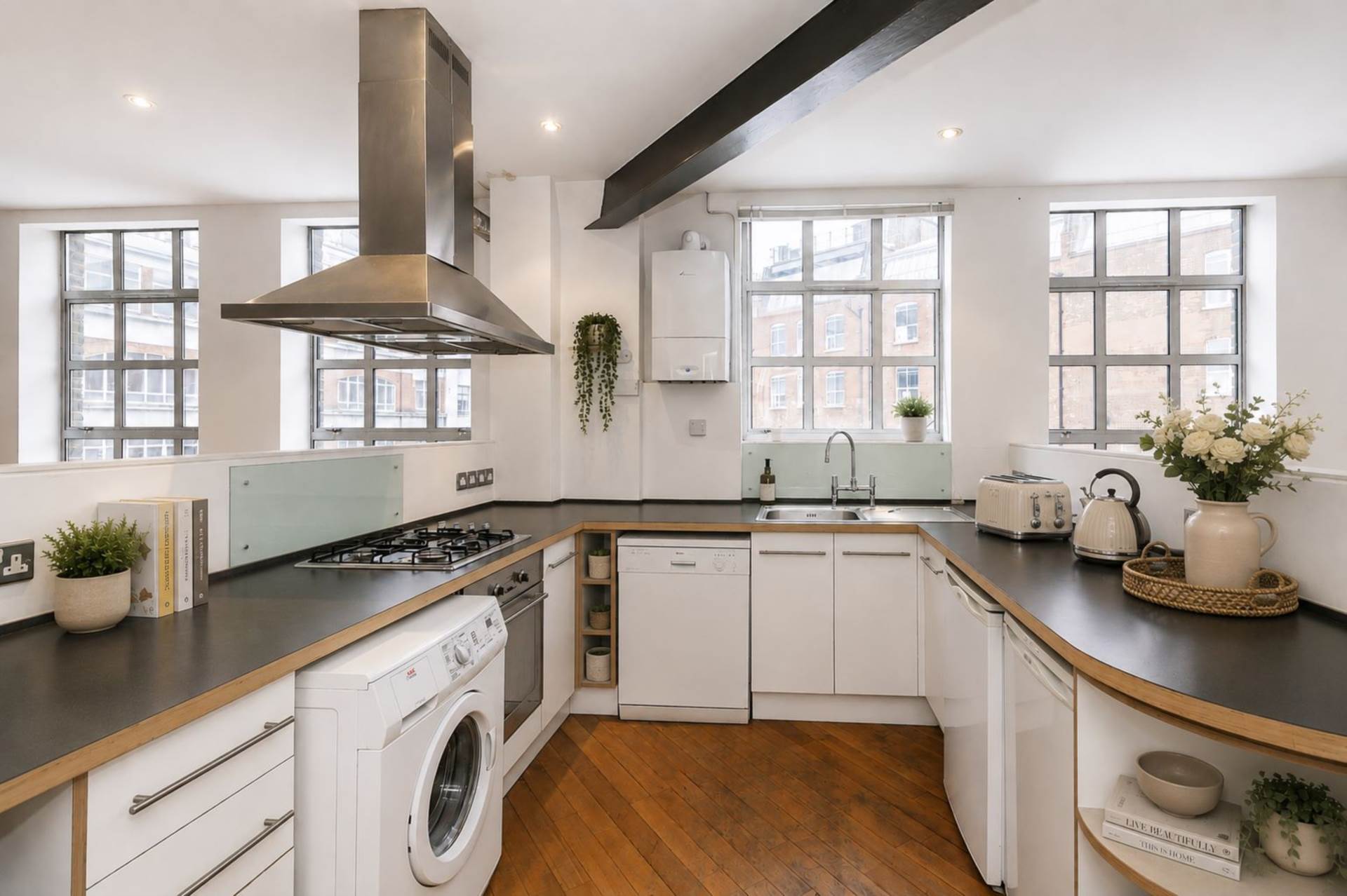 Flat Dingley Place in Greater London