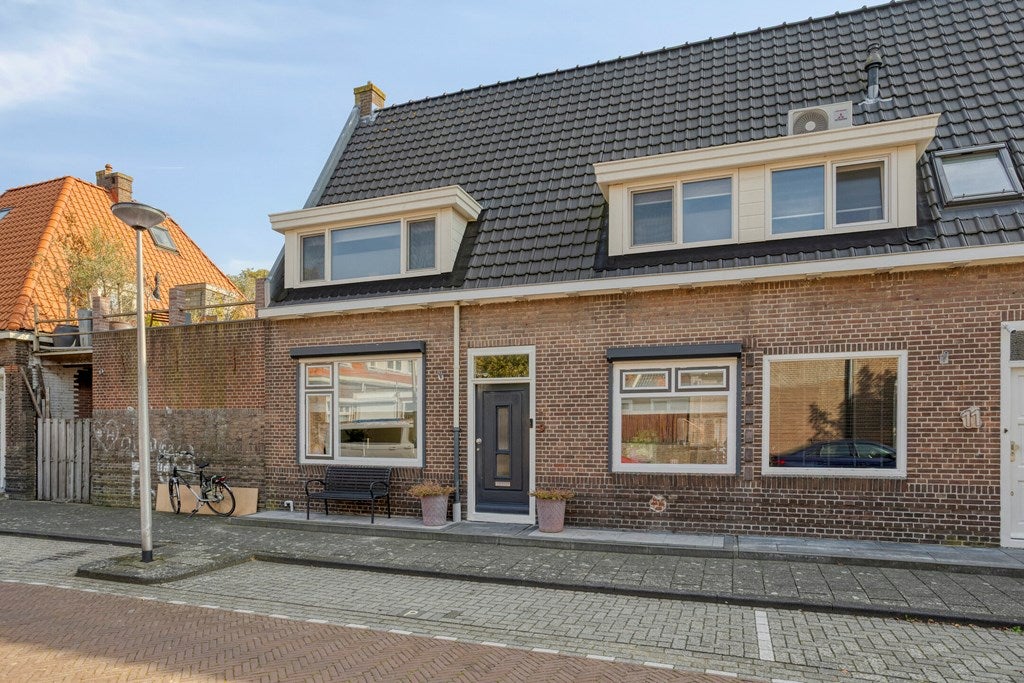 Twee-onder-één-kap te koop: Middenstraat 9, Sliedrecht