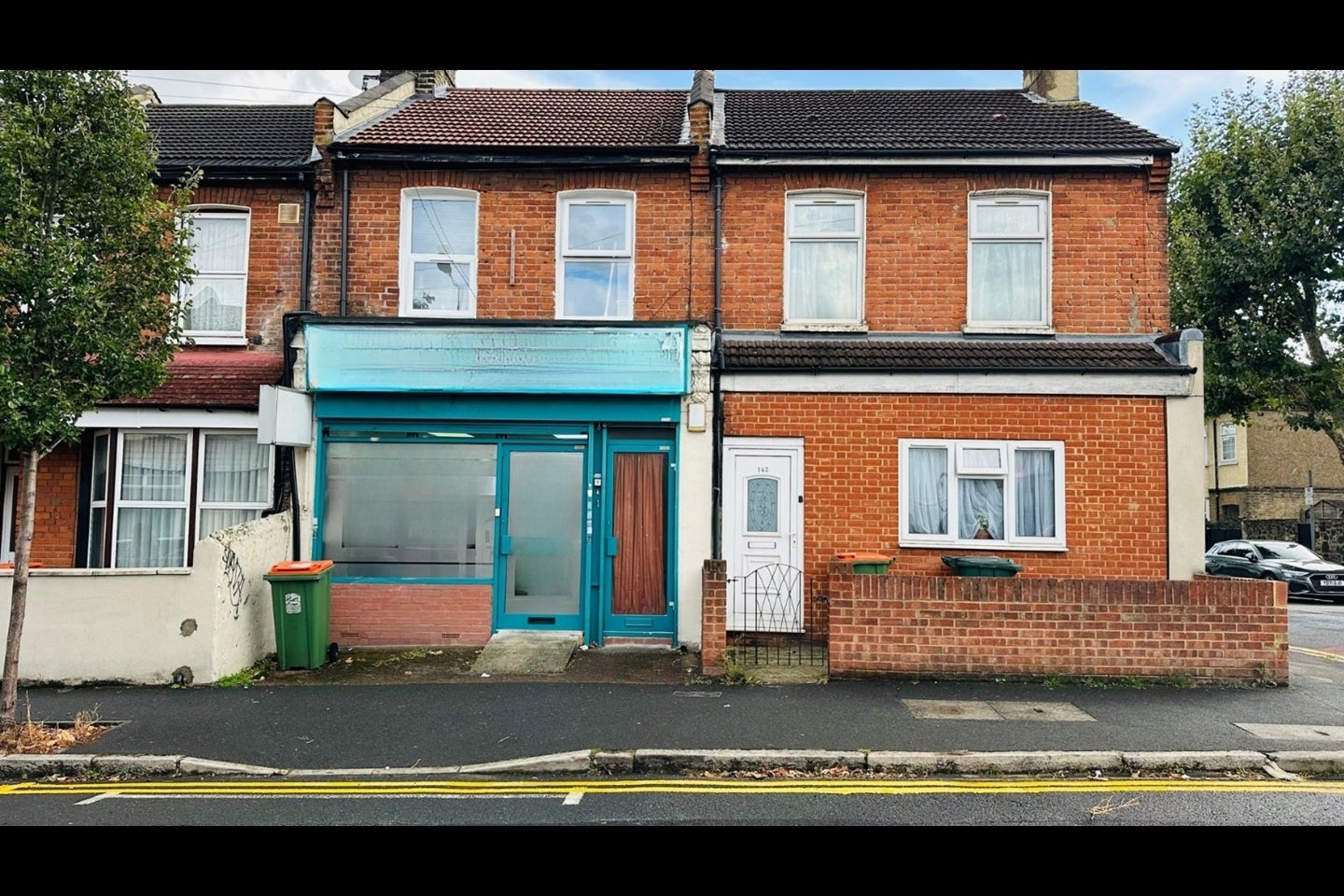 Flat Church Road in Greater London