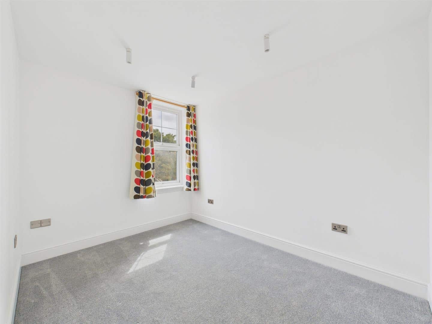Flat Manby Road in Malvern Hills