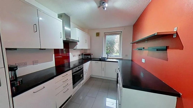Flat West Bryson Road in City of Edinburgh