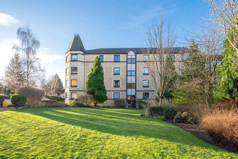Flat West Bryson Road in City of Edinburgh