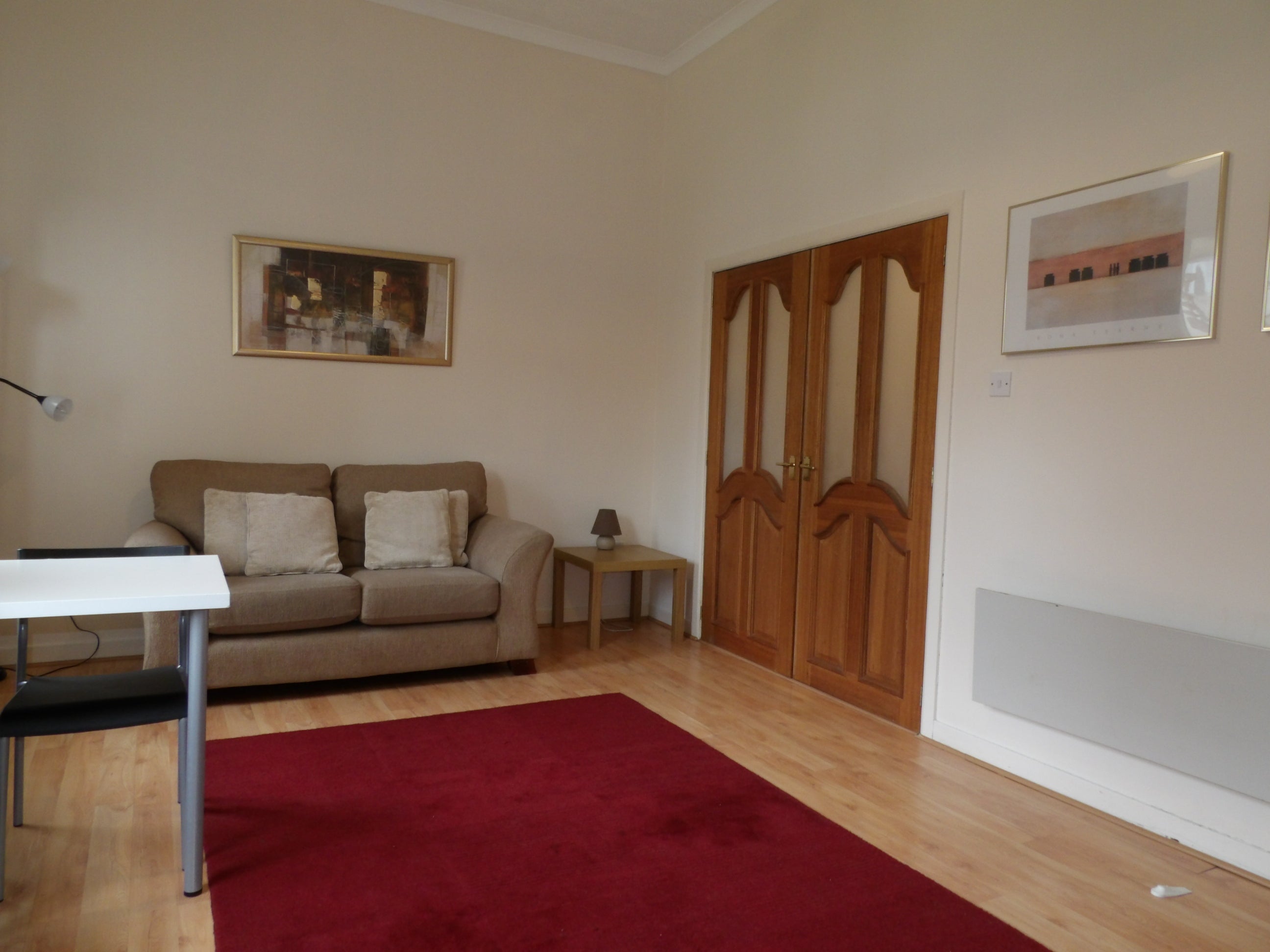 Flat Ingram Street in Glasgow