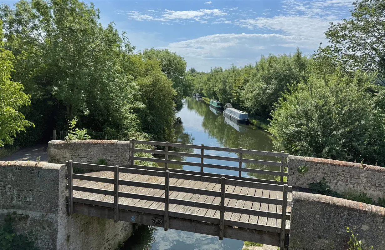 Flat Home Park Mill Link Road in Three Rivers