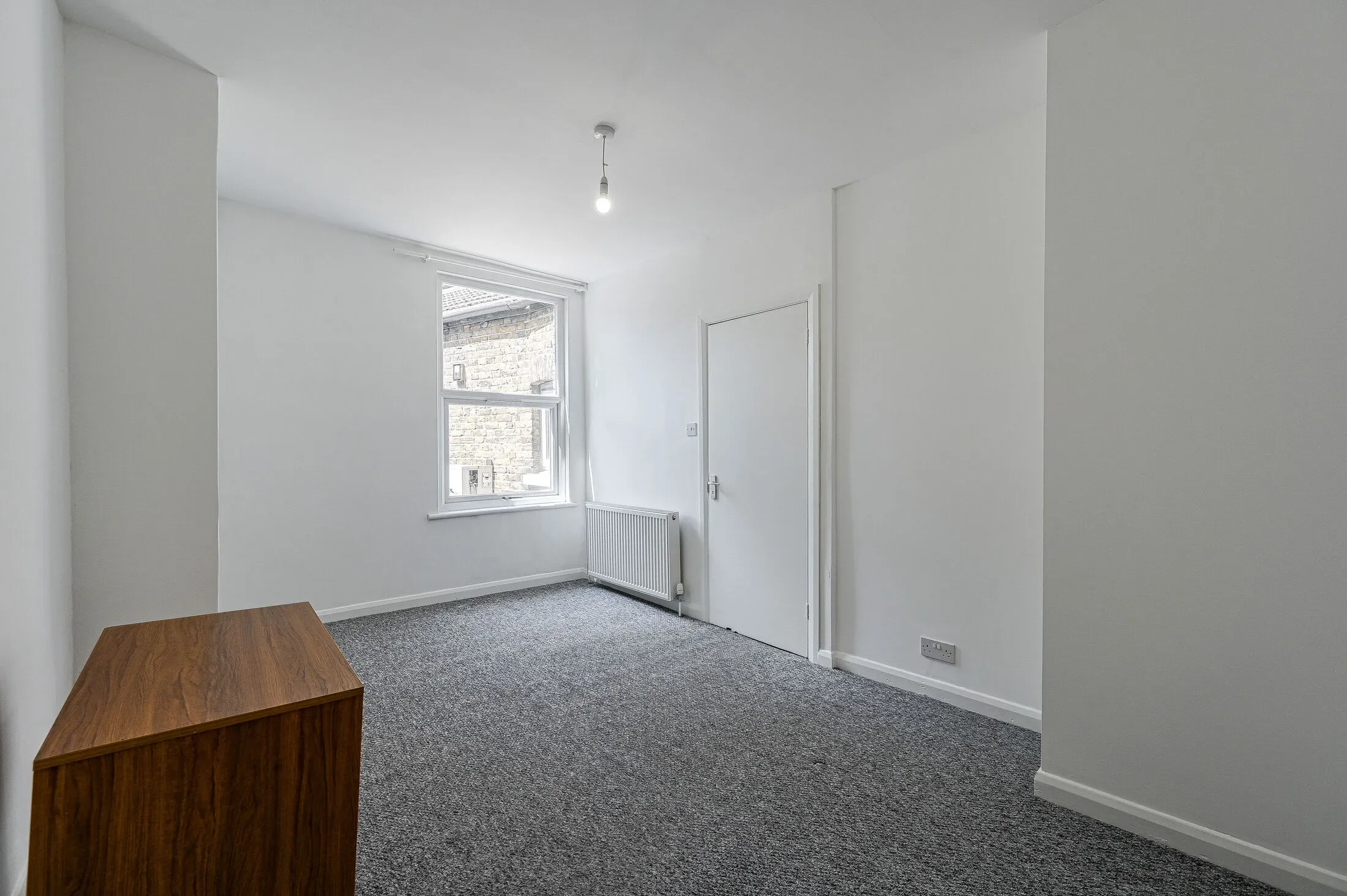 Flat Lewisham Road in Greater London
