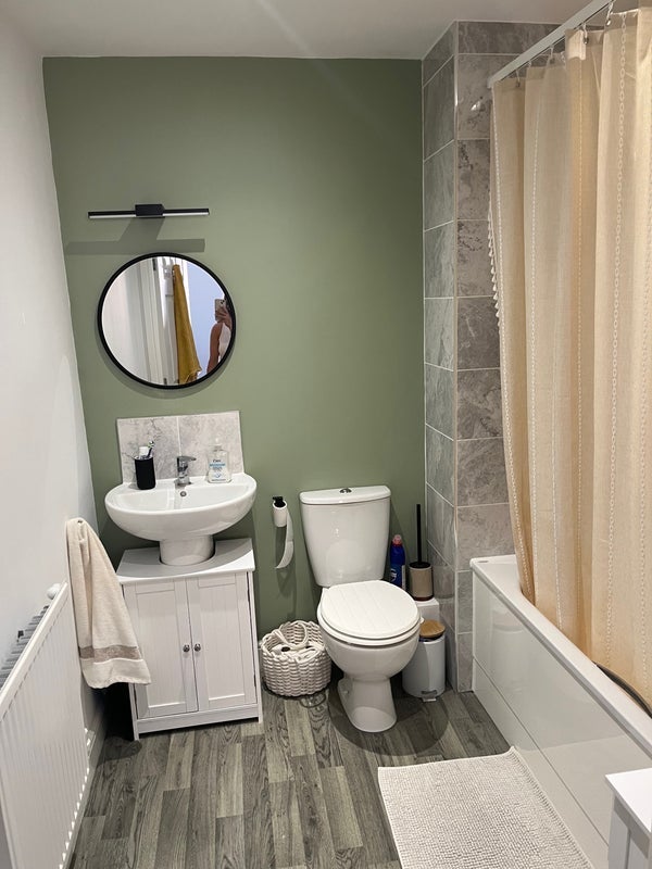 Room Hopwood Close in Borough of Fylde