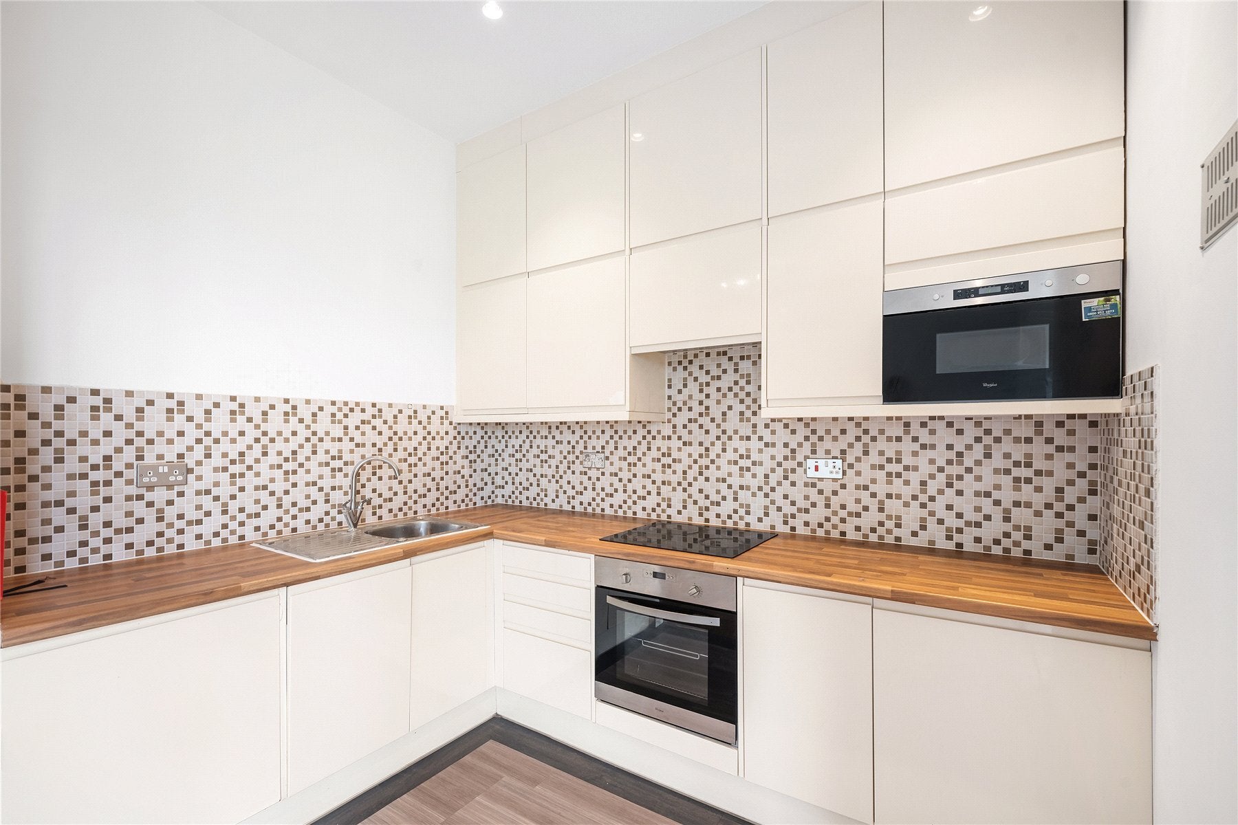 Flat Durnsford Road in Greater London