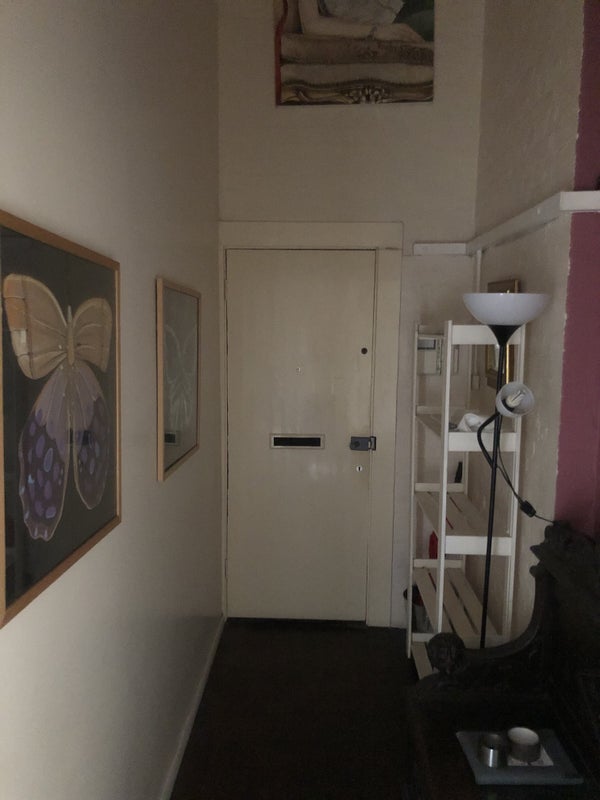 Flat Twig Folly Close in Greater London