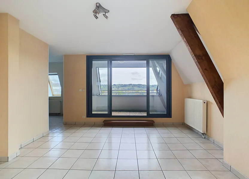 Flat Place de la République in Arpajon-sur-Cère