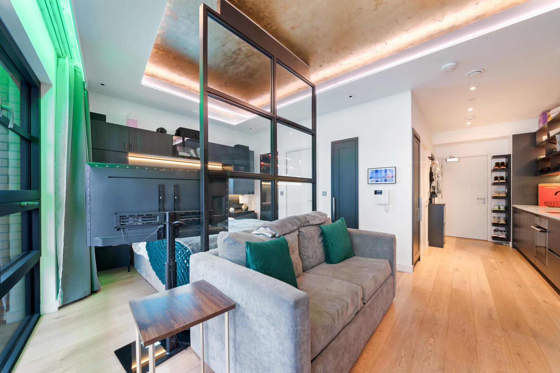 Flat Lyell Street in Greater London