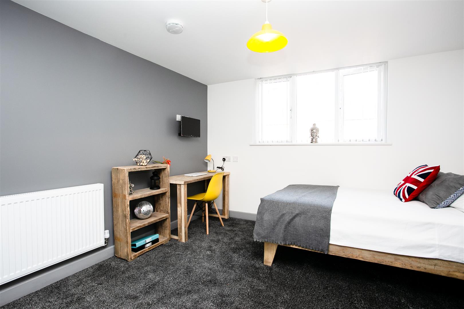Room St. Margaret Road in Coventry