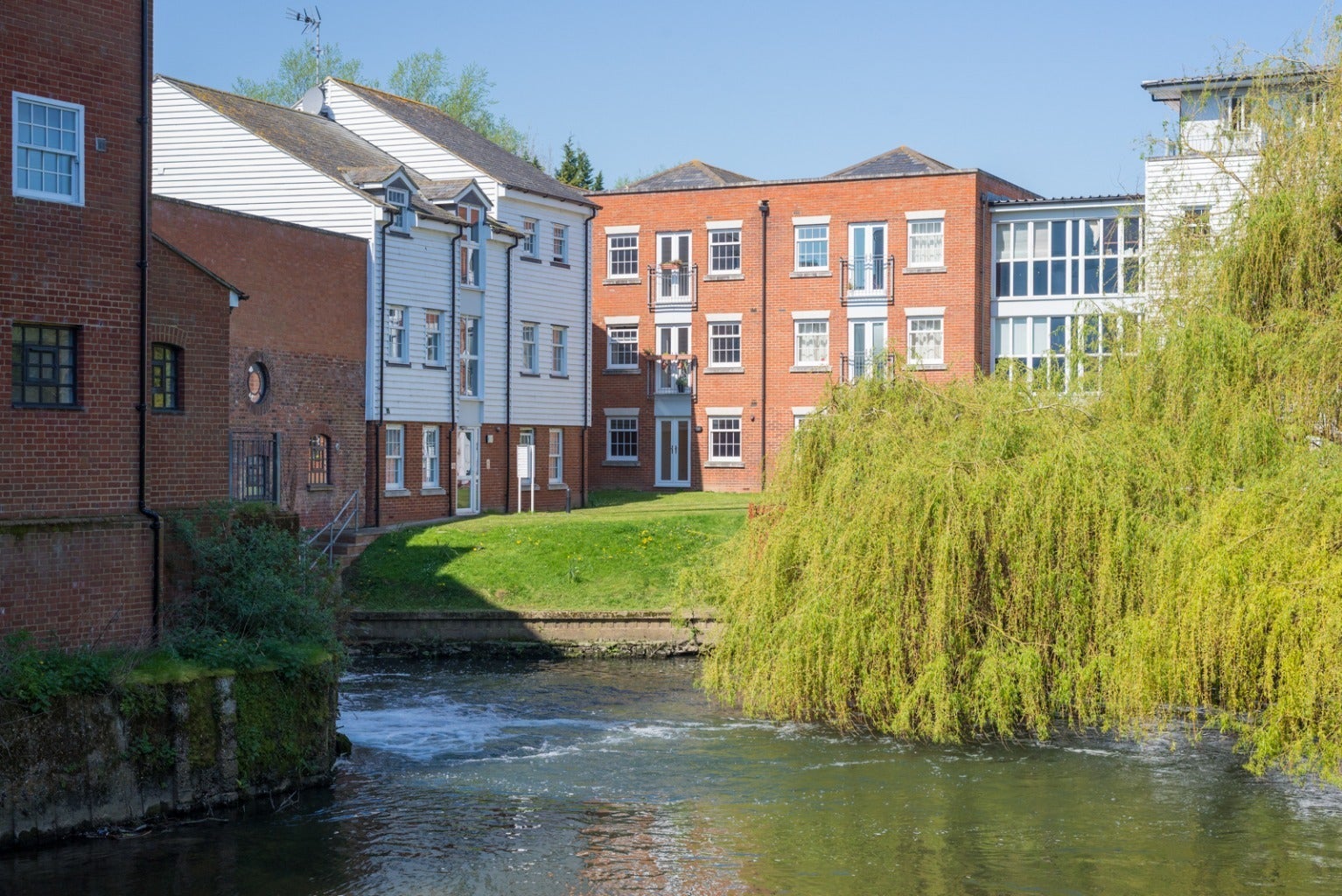 Flat Waters Edge in Canterbury