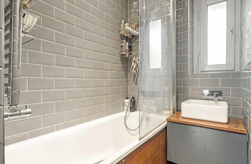 Room Sedan Way in Greater London