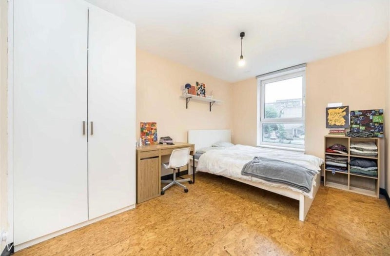 Room Sedan Way in Greater London