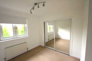 Flat Auchinairn Gardens in Bishopbriggs
