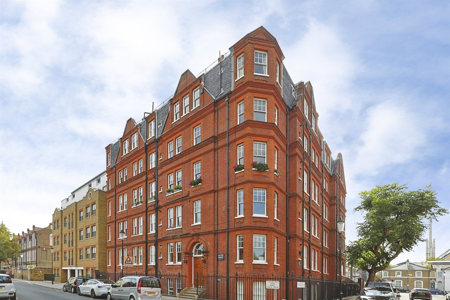 Flat Camera Place in Greater London