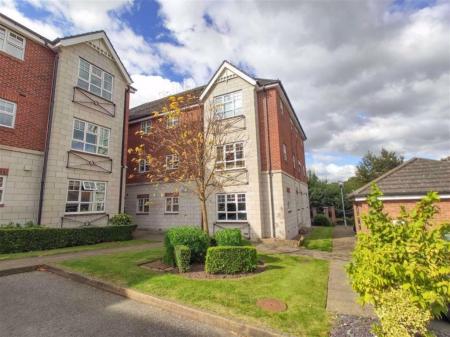 Flat Sandbach Drive in Northwich
