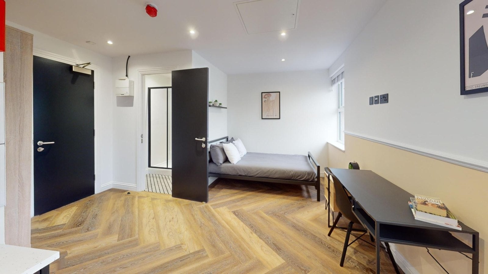 Room Thurloe Street in Manchester