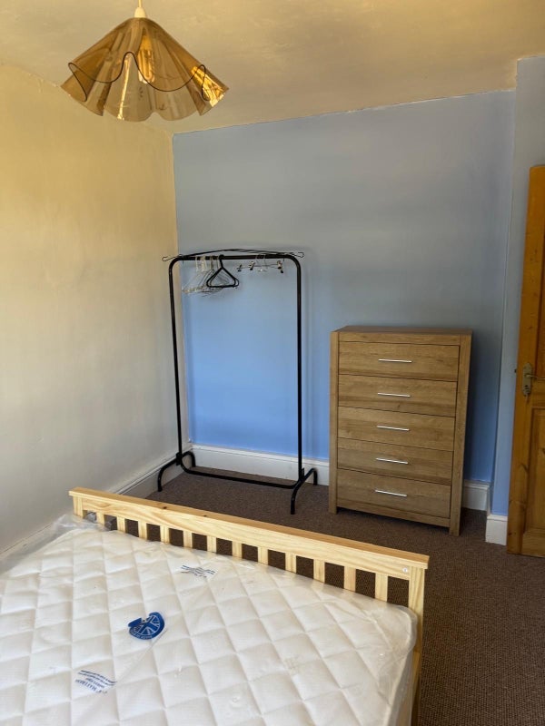 Room Walpole Place in Greater London
