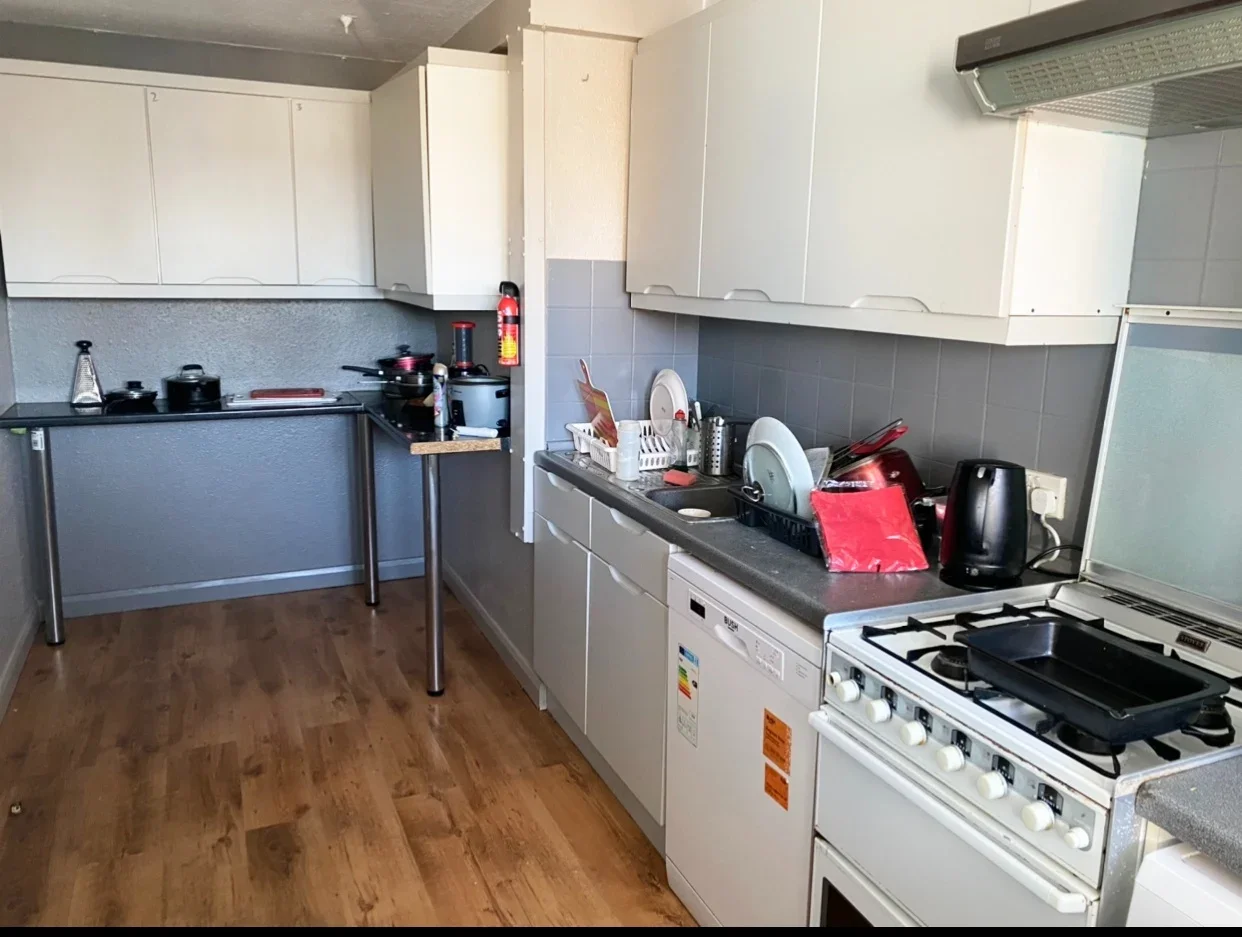 Room Bernhardt Crescent in City of Westminster