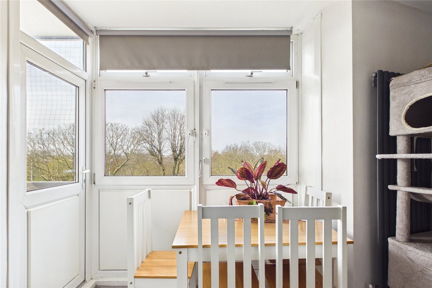 Flat West Drive in Greater London
