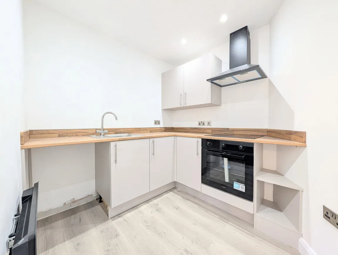 Flat Ranelagh Drive in Southport