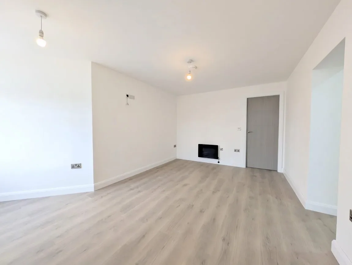 Flat Ranelagh Drive in Southport