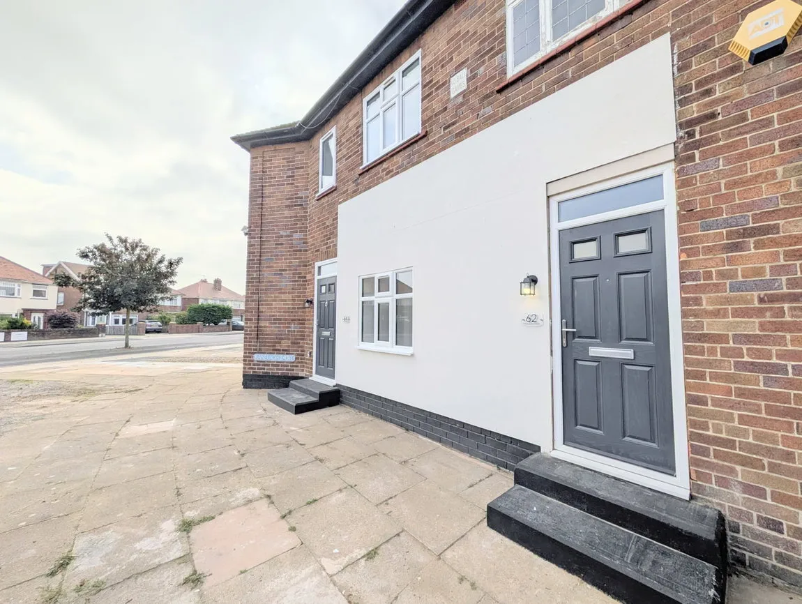 Flat Ranelagh Drive in Southport