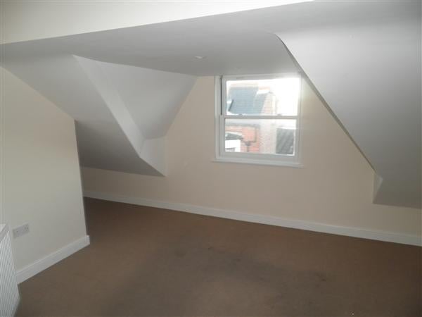 Flat St. Marys Close in Redhill