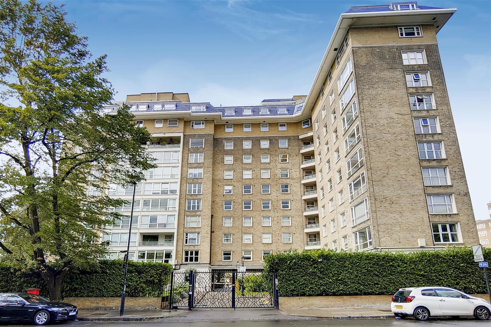 Flat St John's Wood Park in Greater London