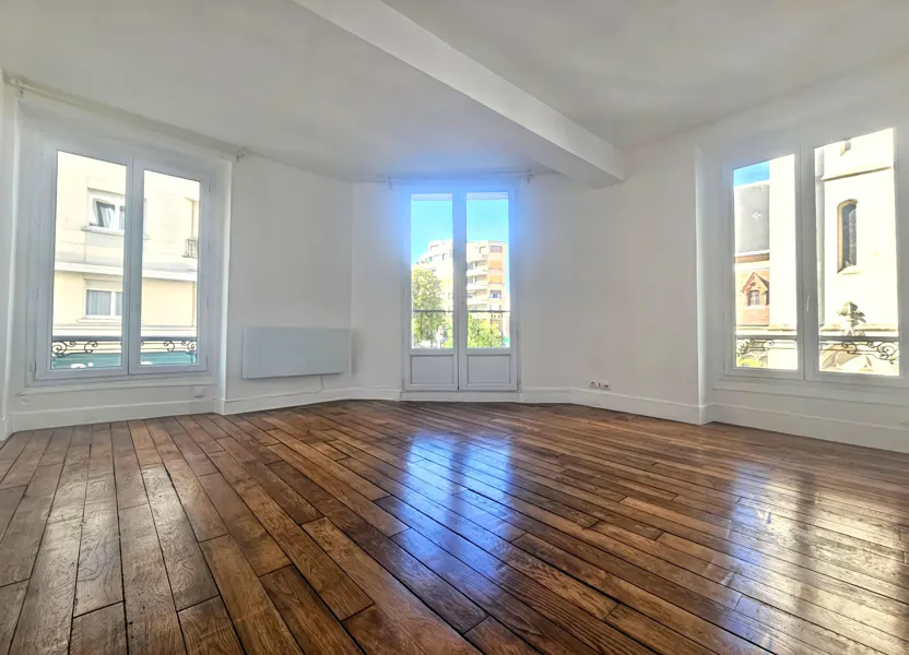 Appartement Place de la République à Vanves