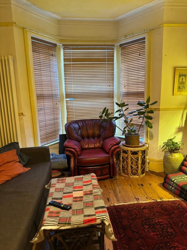 Room Freemantle Road in Bristol