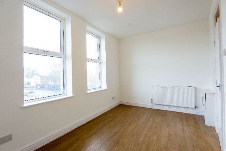Flat Kenilworth Road in Wallasey