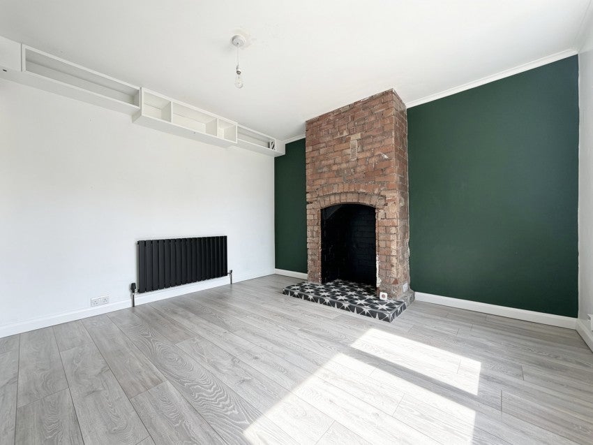 Flat Burnthouse Lane in Exeter