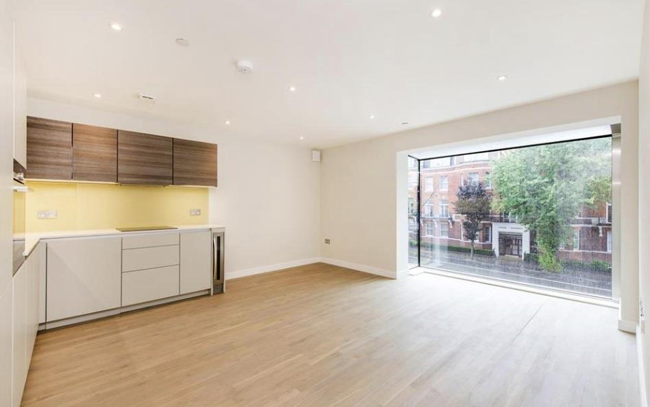 Flat Finchley Road in London