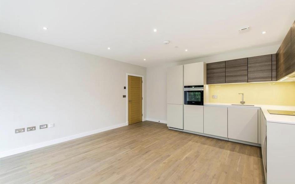 Flat Finchley Road in London