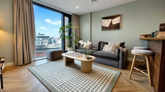 Flat James Watt Queensway in Birmingham