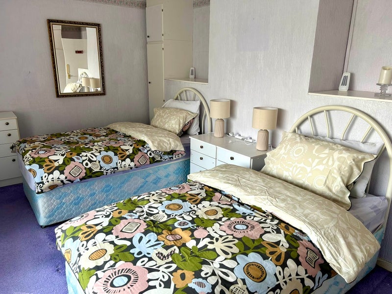 Room Craighlaw Avenue in Waterfoot