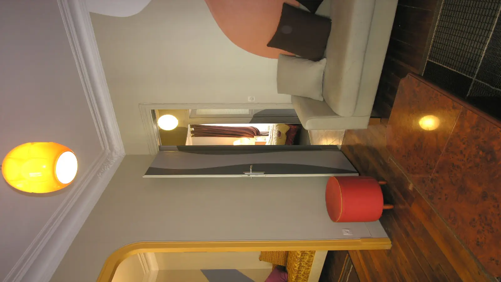 Flat Rue Mouton Duvernet in Paris