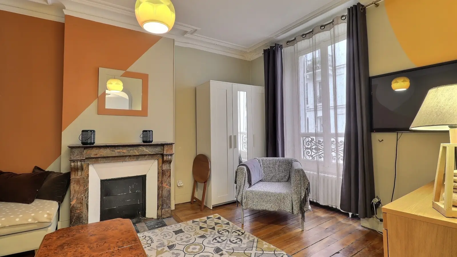 Flat Rue Mouton Duvernet in Paris