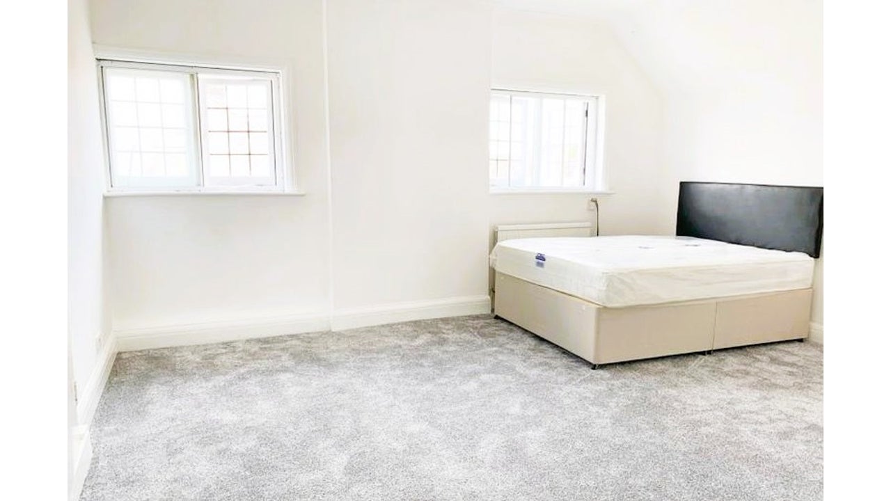 Room Hart Grove in Greater London