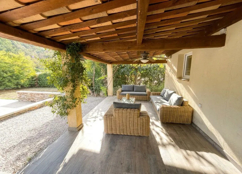 Appartement Chemin de l'École Vieille à La Roquette-sur-Siagne