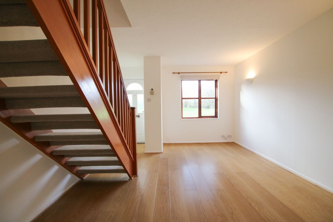 House Deacon Close in Wokingham
