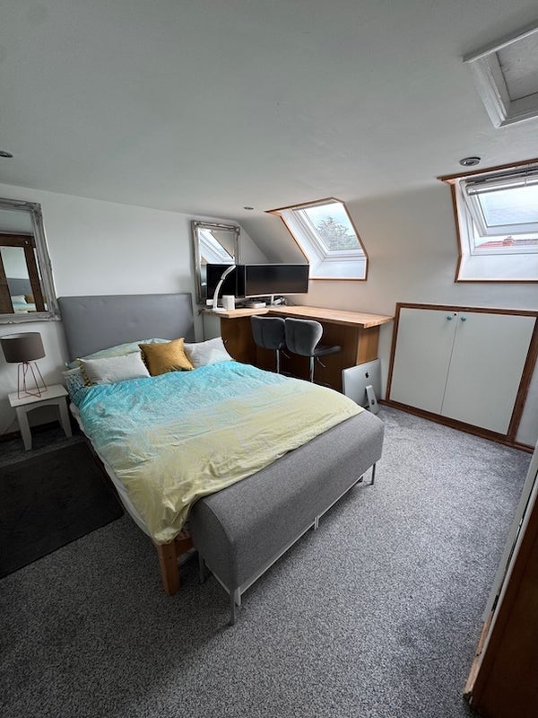 Room Claverdale Road in Greater London