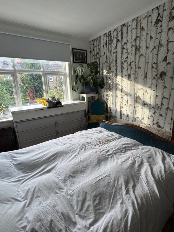 Room Claverdale Road in Greater London